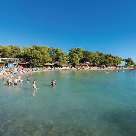 Ferienhaus 5 Bedroom In *