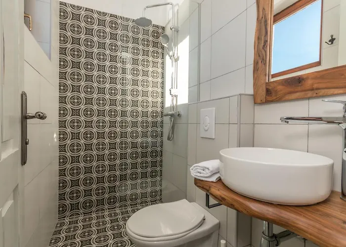 5 Bedroom In Vikendica