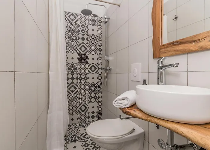 5 Bedroom In Vikendica