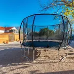 5 Bedroom In *