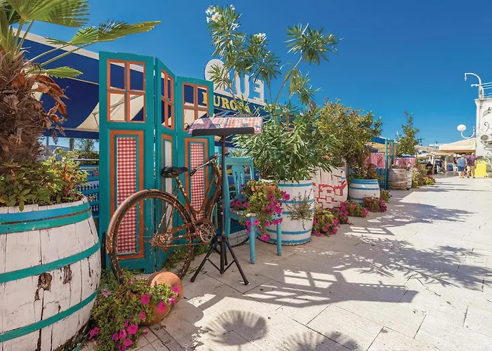 5 Bedroom In Miranje